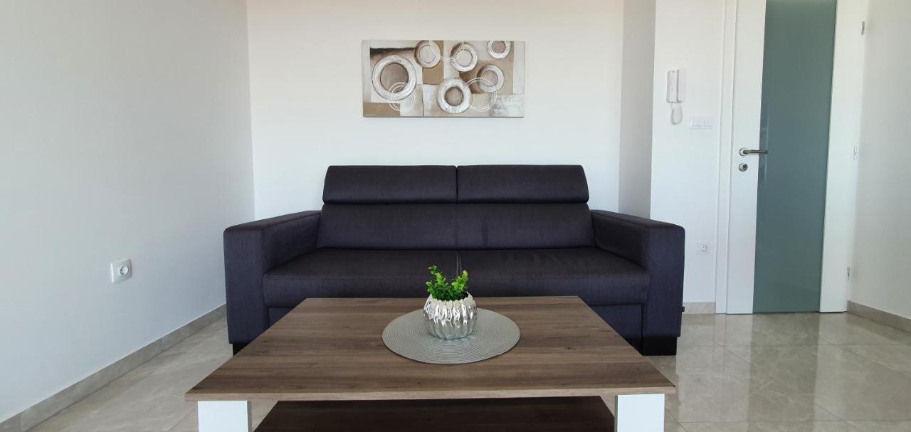 Seahorse Luxury Apartment With Pool And Sea View Novalja Zewnętrze zdjęcie
