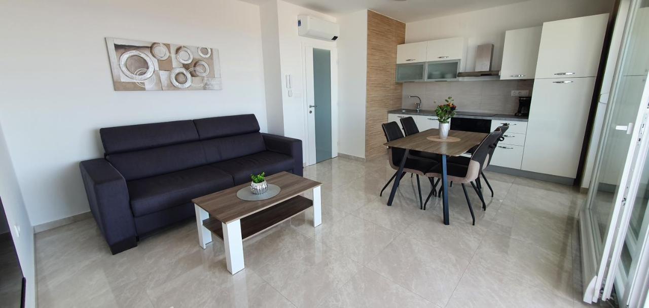 Seahorse Luxury Apartment With Pool And Sea View Novalja Zewnętrze zdjęcie