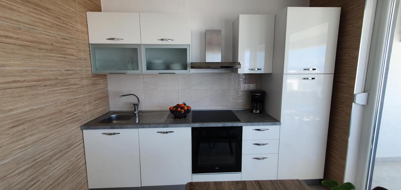 Seahorse Luxury Apartment With Pool And Sea View Novalja Zewnętrze zdjęcie
